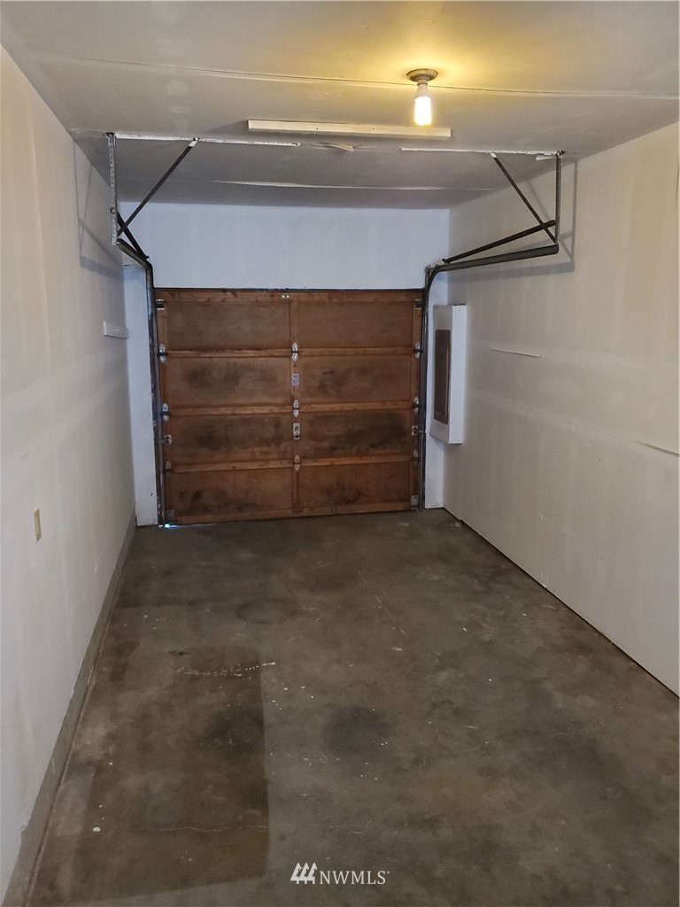 2728 Pine Road Northeast Bremerton, WA 98310 - Photo 20 of 21 a view of walk in closet