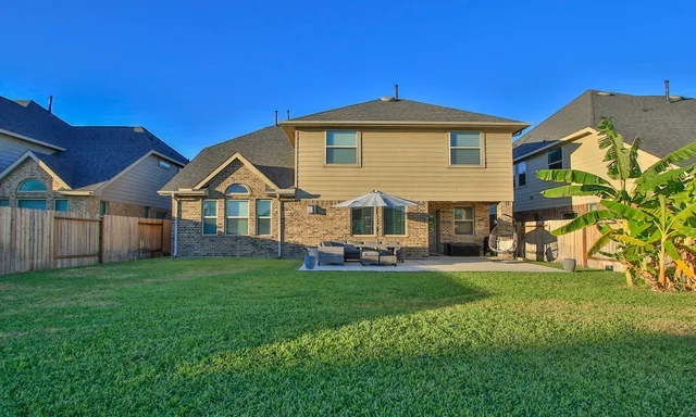 $413,877 | 123 Covington Court, Tomball, TX 77375