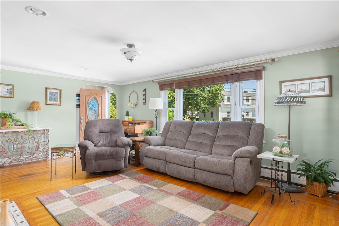 15 Wharf Road Warwick, RI 02889 - Photo 4 of 47 Gallery Image 4