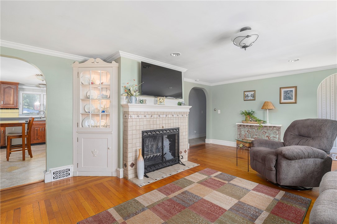 15 Wharf Road Warwick, RI 02889 - Photo 5 of 47 Gallery Image 5