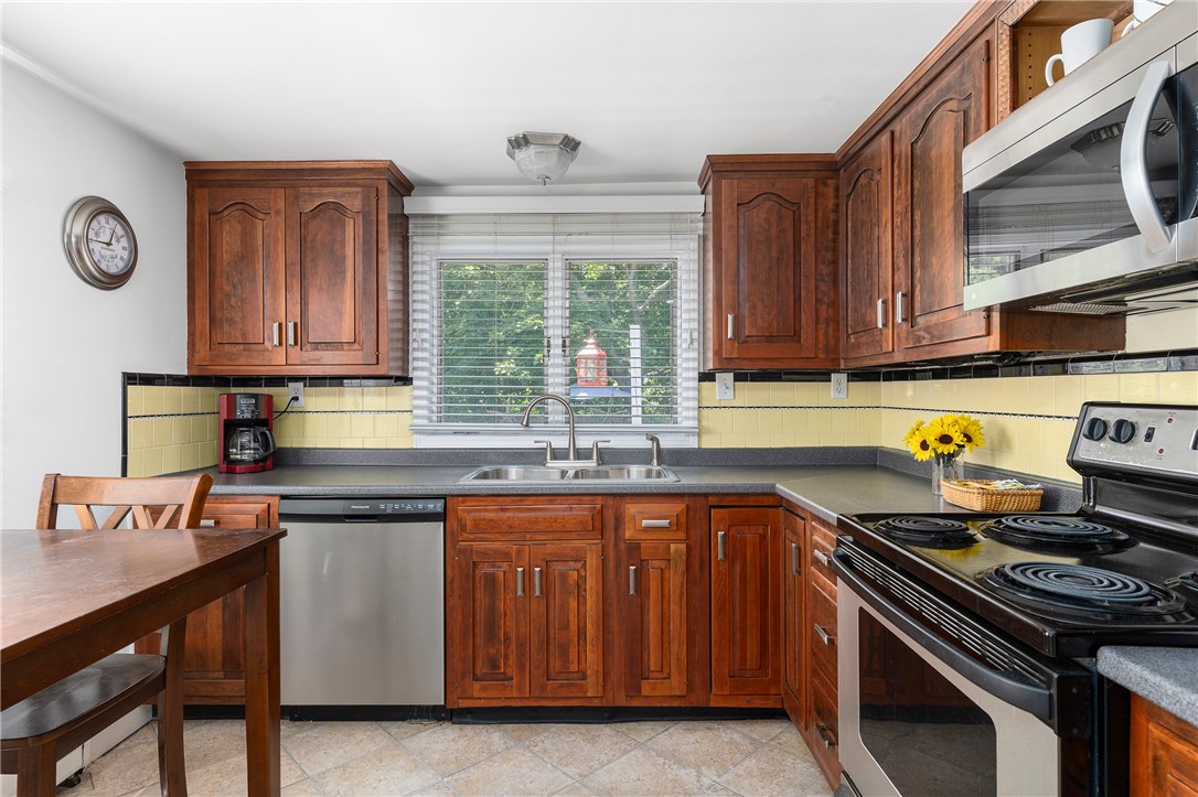 15 Wharf Road Warwick, RI 02889 - Photo 10 of 47 Gallery Image 10