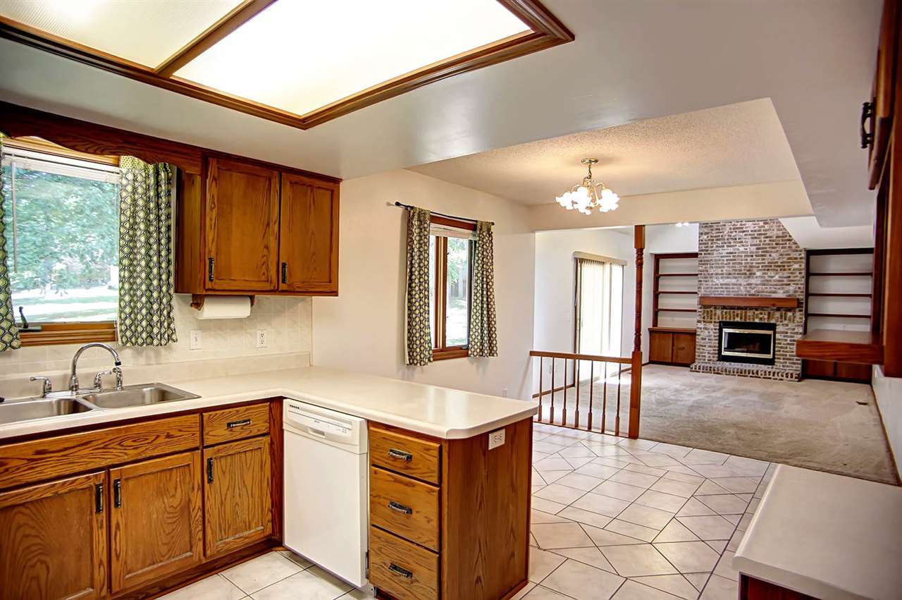 8330 Stand Ridge Run Fort Wayne, IN 46825 - Photo 12 of 32 Gallery Image 12