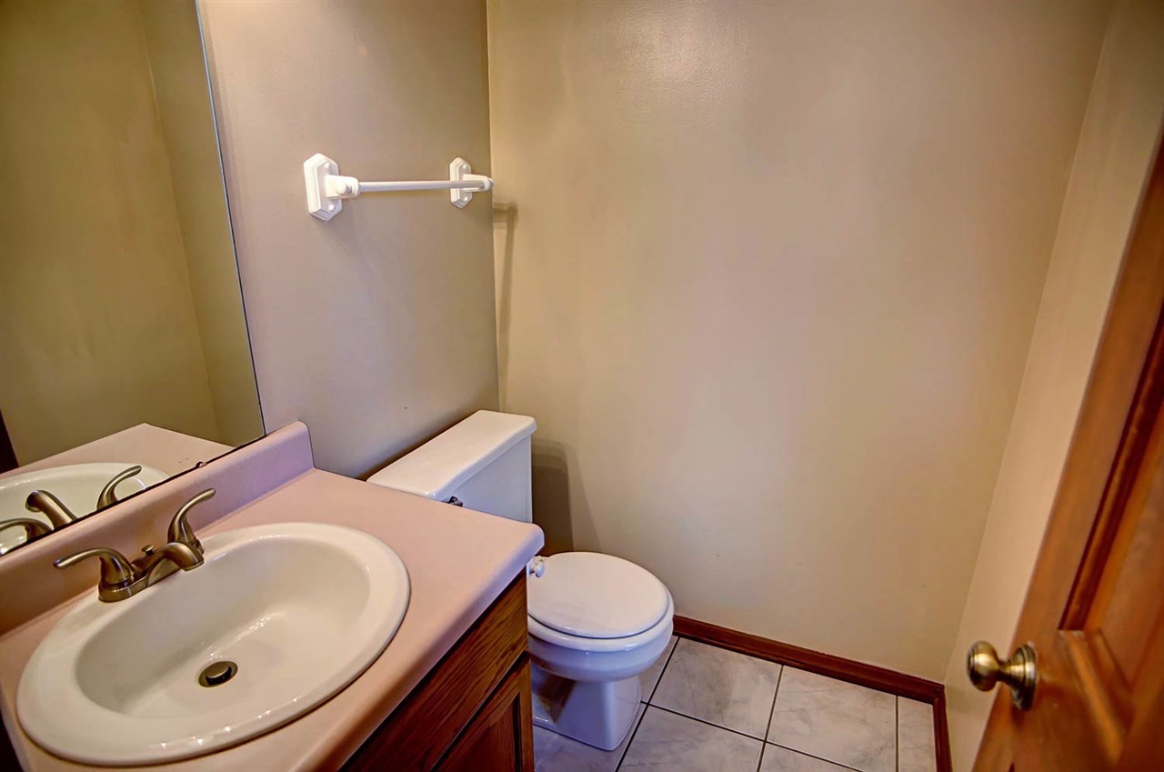 8330 Stand Ridge Run Fort Wayne, IN 46825 - Photo 18 of 32 Gallery Image 18