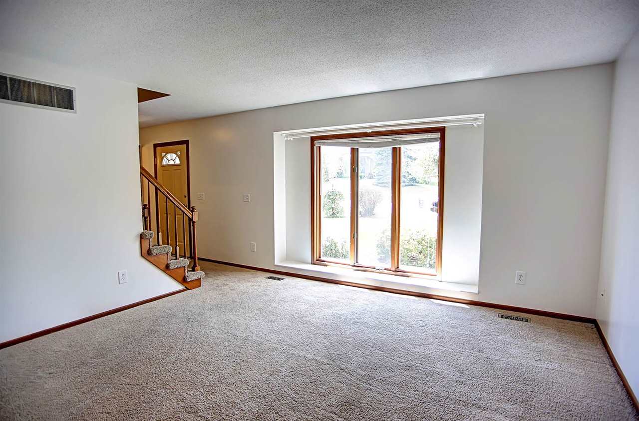8330 Stand Ridge Run Fort Wayne, IN 46825 - Photo 8 of 32 Gallery Image 8
