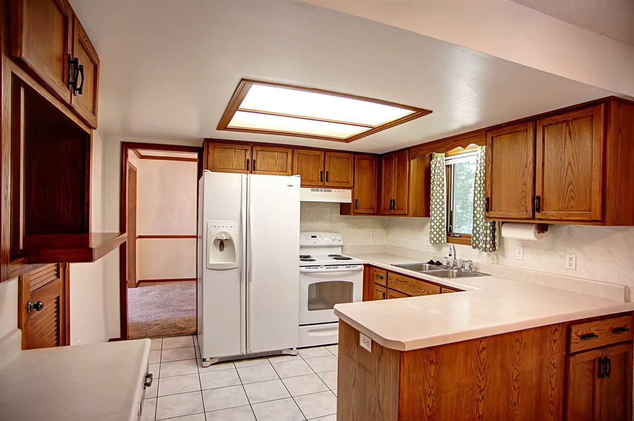8330 Stand Ridge Run Fort Wayne, IN 46825 - Photo 10 of 32 Gallery Image 10