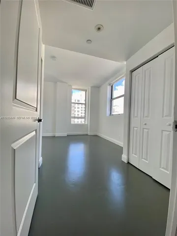 $2,300 | 111 East Flagler Street, Unit 510, Miami, FL 33131