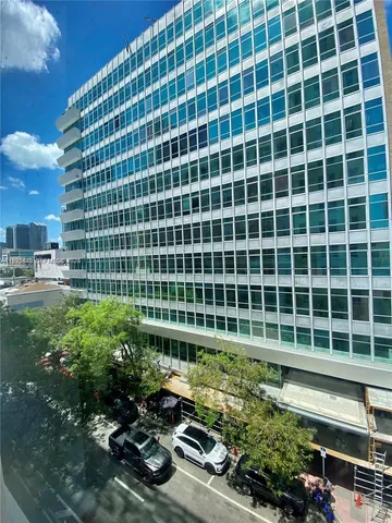 $2,300 | 111 East Flagler Street, Unit 510, Miami, FL 33131