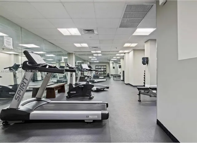 $2,300 | 111 East Flagler Street, Unit 510, Miami, FL 33131