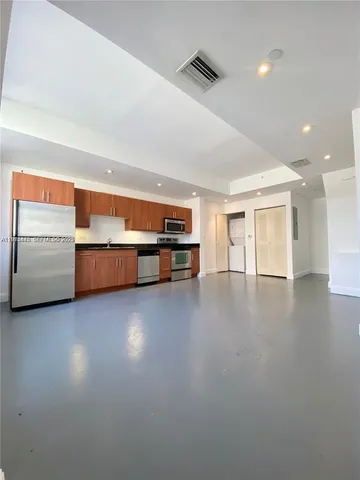 $2,300 | 111 East Flagler Street, Unit 510, Miami, FL 33131