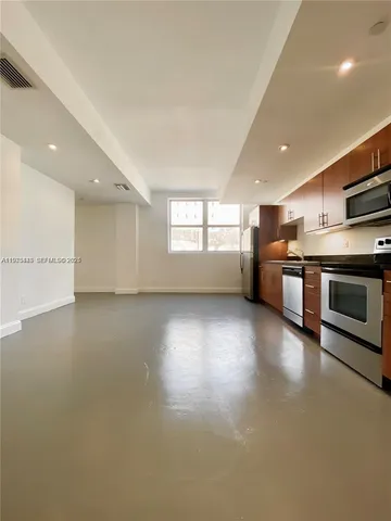 $2,300 | 111 East Flagler Street, Unit 510, Miami, FL 33131