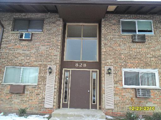 828 East Old Willow Road, Unit 210 Prospect Heights, IL 60070 - Photo 1 of 1