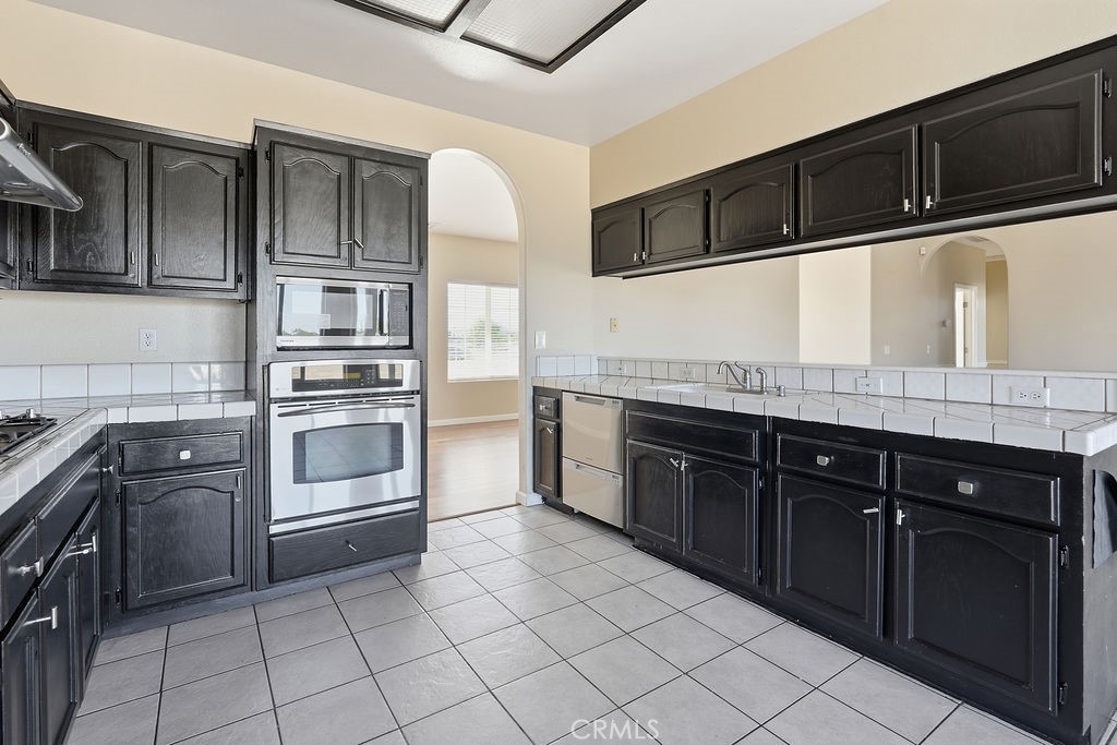 7838 Cataba Road Hesperia, CA 92344 - Photo 12 of 61