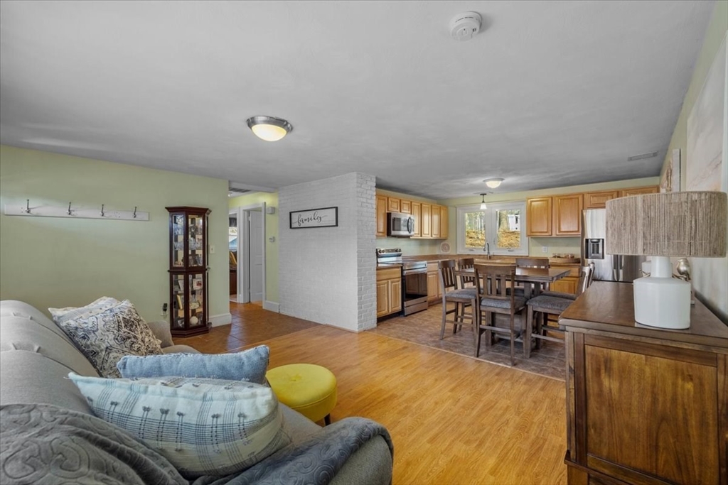 140 Edward Road Raynham, MA 02767 - Photo 8 of 31 Gallery Image 8