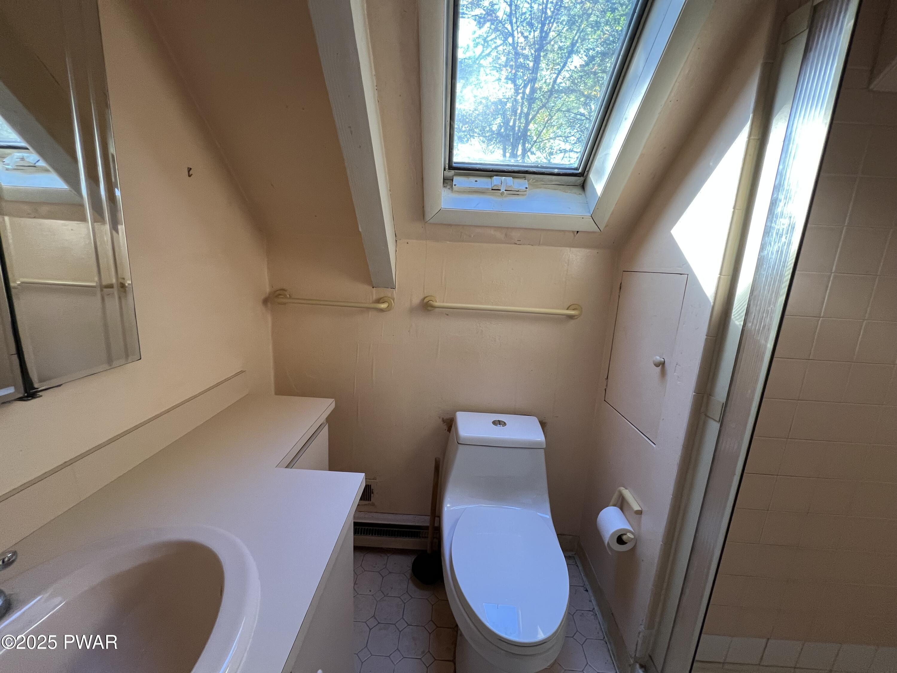 104 Heron Bay Road Hawley, PA 18428 - Photo 13 of 20