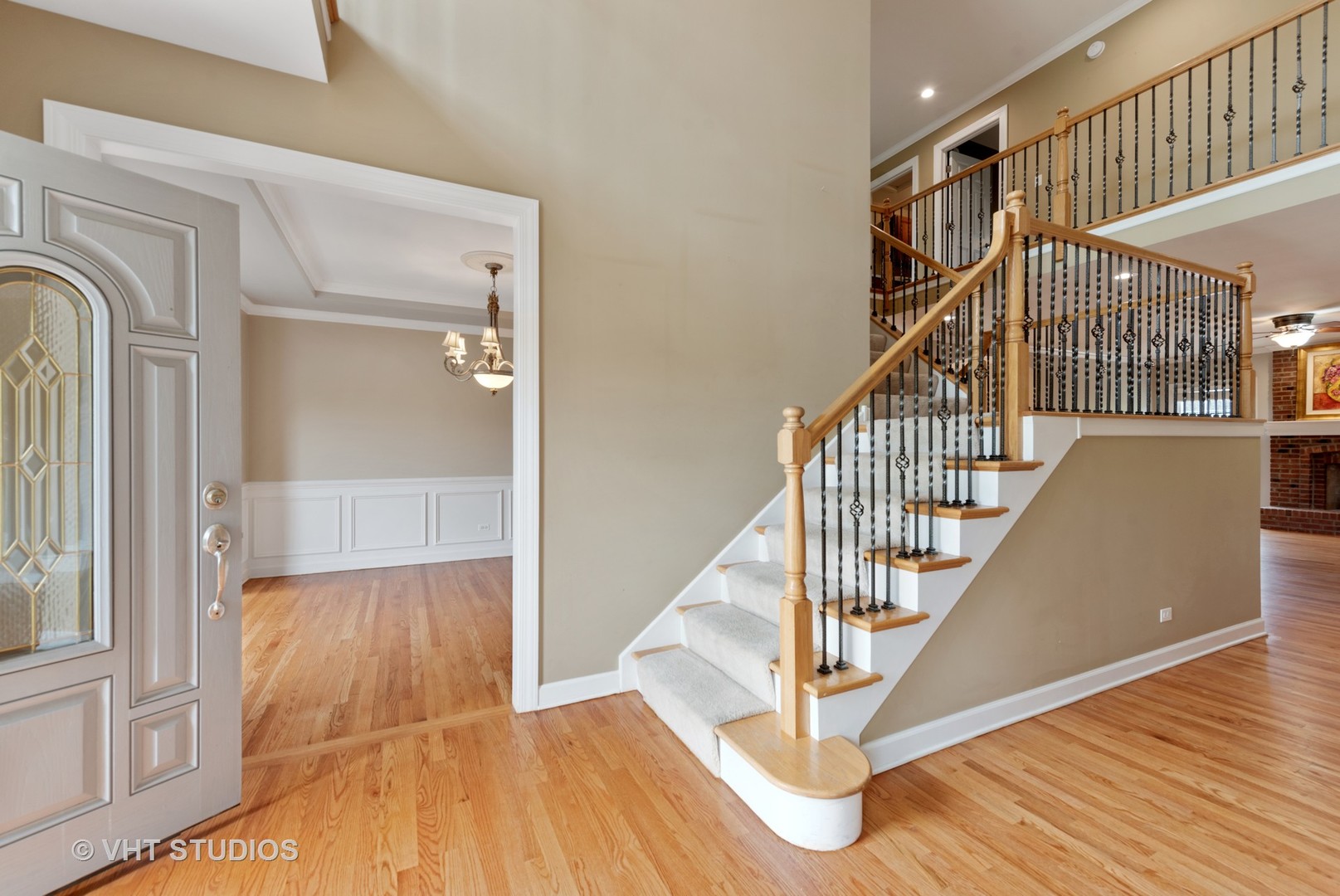 1670 Stone Ridge Lane Algonquin, IL 60102 - Photo 2 of 27 Gallery Image 2