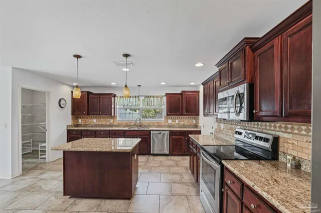 $465,000 | 4810 Endeavor Court, Milton, FL 32570