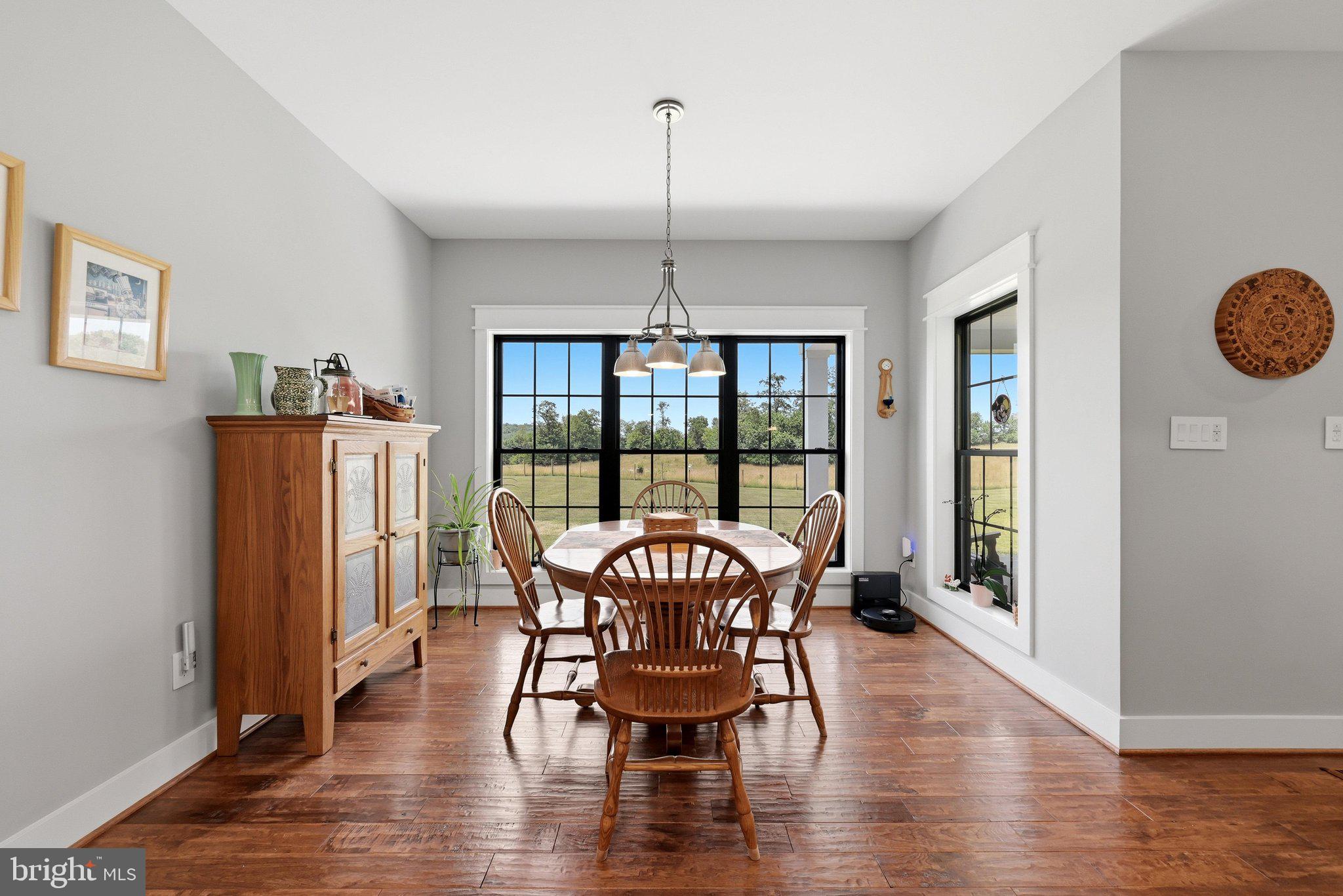 640 Grim Road Stephens City, VA 22655 - Photo 22 of 32 Breakfast Area