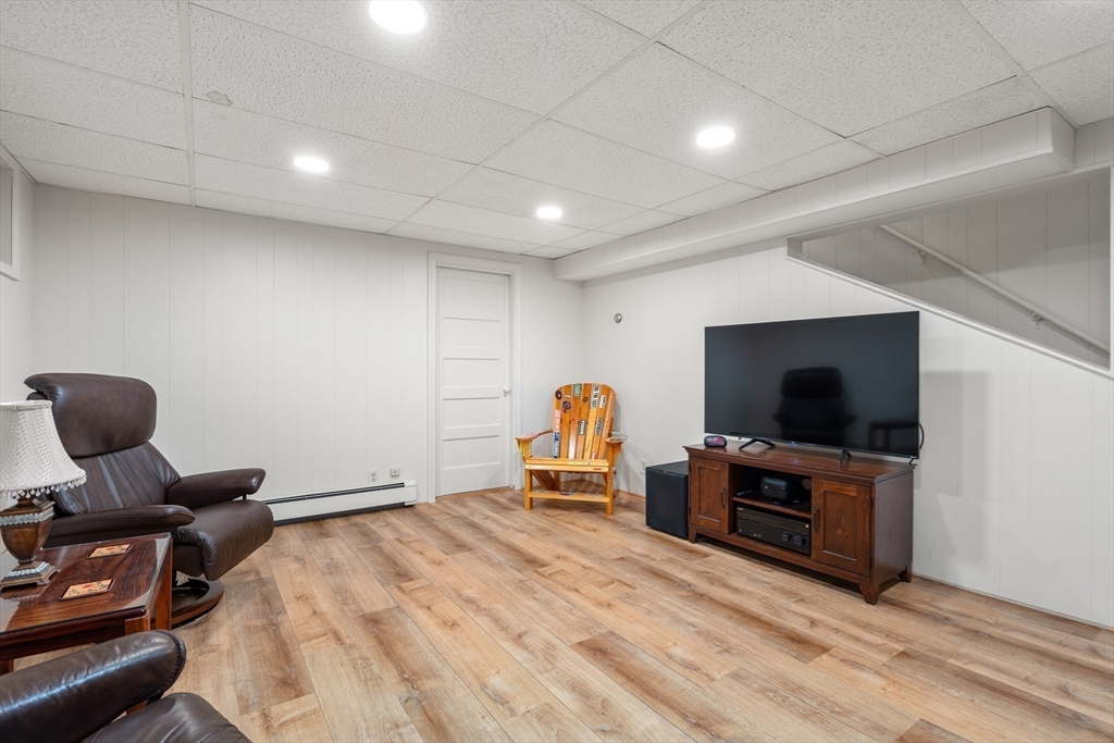 49 Whittier Road Wellesley, MA 02481 - Photo 37 of 42 Gallery Image 37