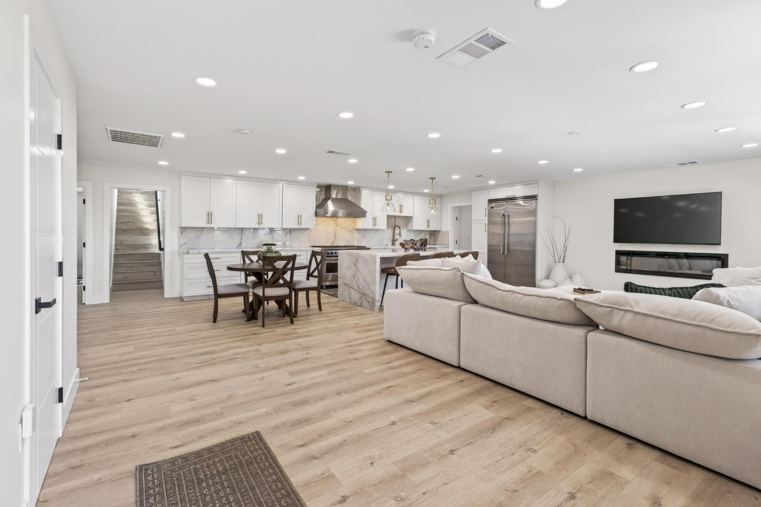 1543 Rancho View Drive Lafayette, CA 94549 - Photo 7 of 86