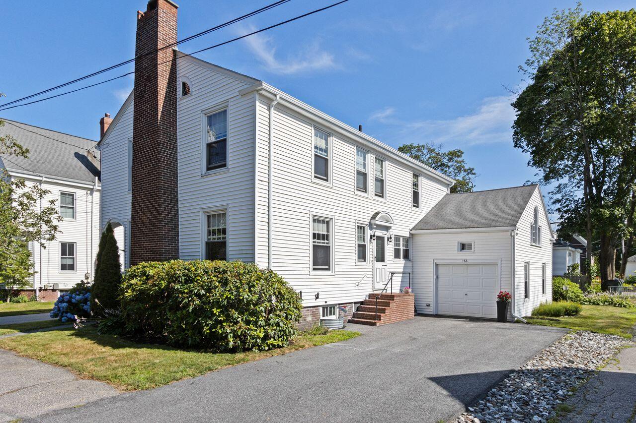 166 Hartley Street Portland, ME 04103 - Photo 3 of 62 20250722JS-72055