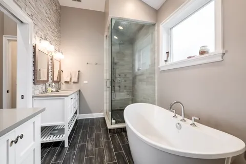 $2,000,000 | 1633 North Wolcott Avenue, Chicago, IL 60622