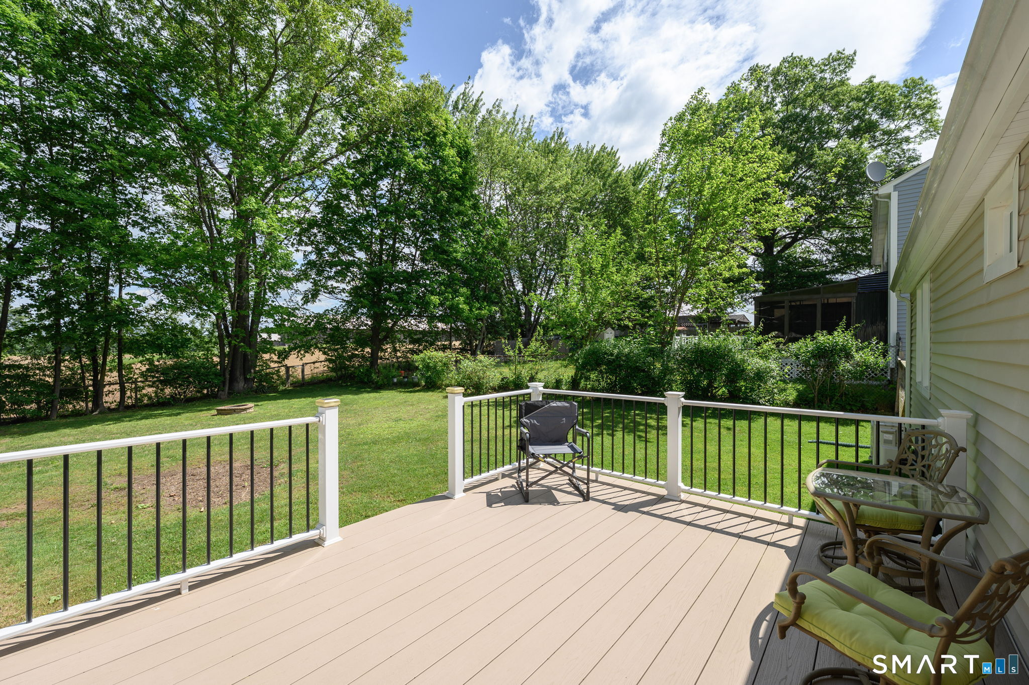 32 Parsons Road Enfield, CT 06082 - Photo 13 of 40