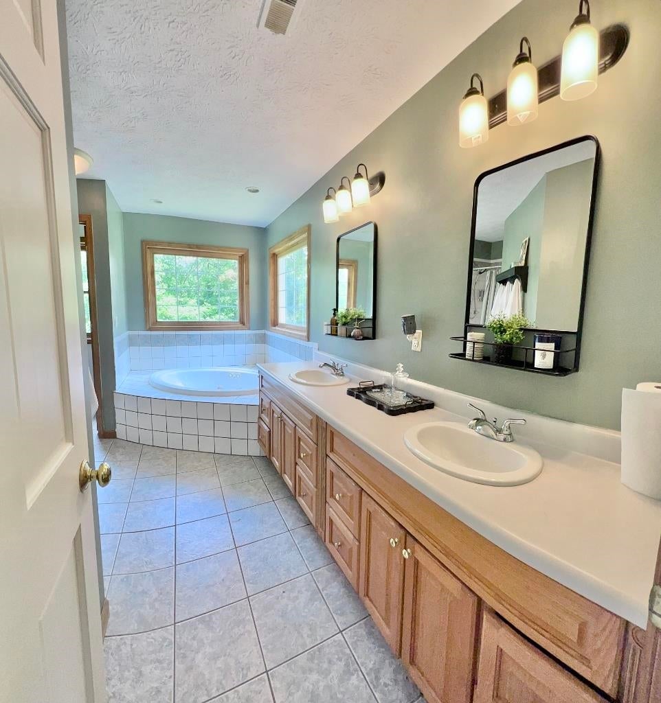 4860 Fudges Creek Road Milton, WV 25541 - Photo 18 of 25 Gallery Image 18