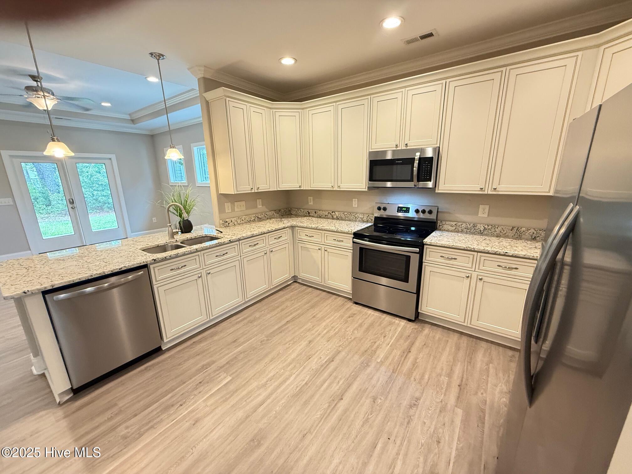 1306 Old Folkstone Road Sneads Ferry, NC 28460 - Photo 11 of 29 Kitchen