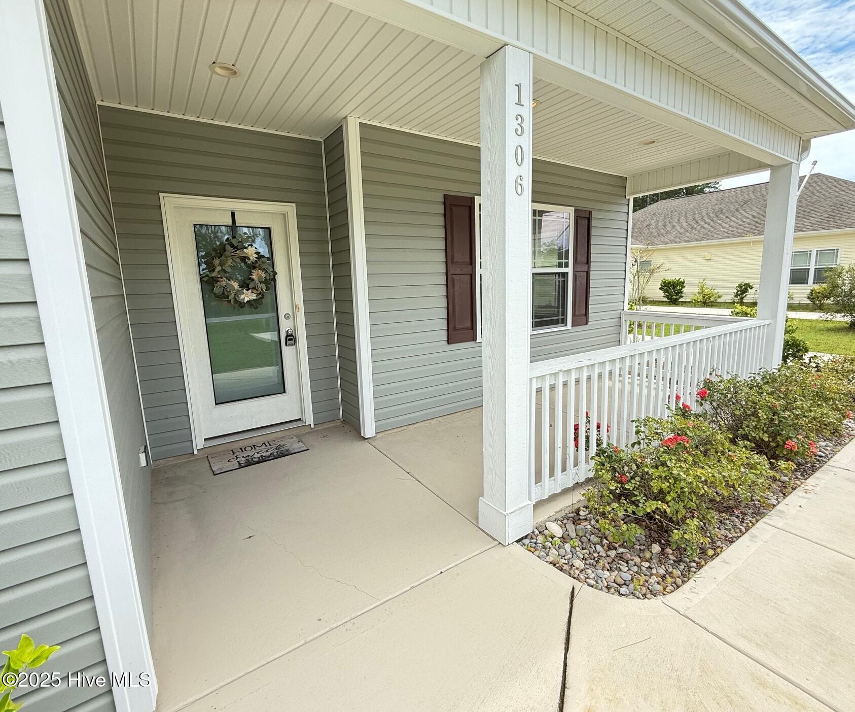 1306 Old Folkstone Road Sneads Ferry, NC 28460 - Photo 5 of 29 IMG_4063 cropped