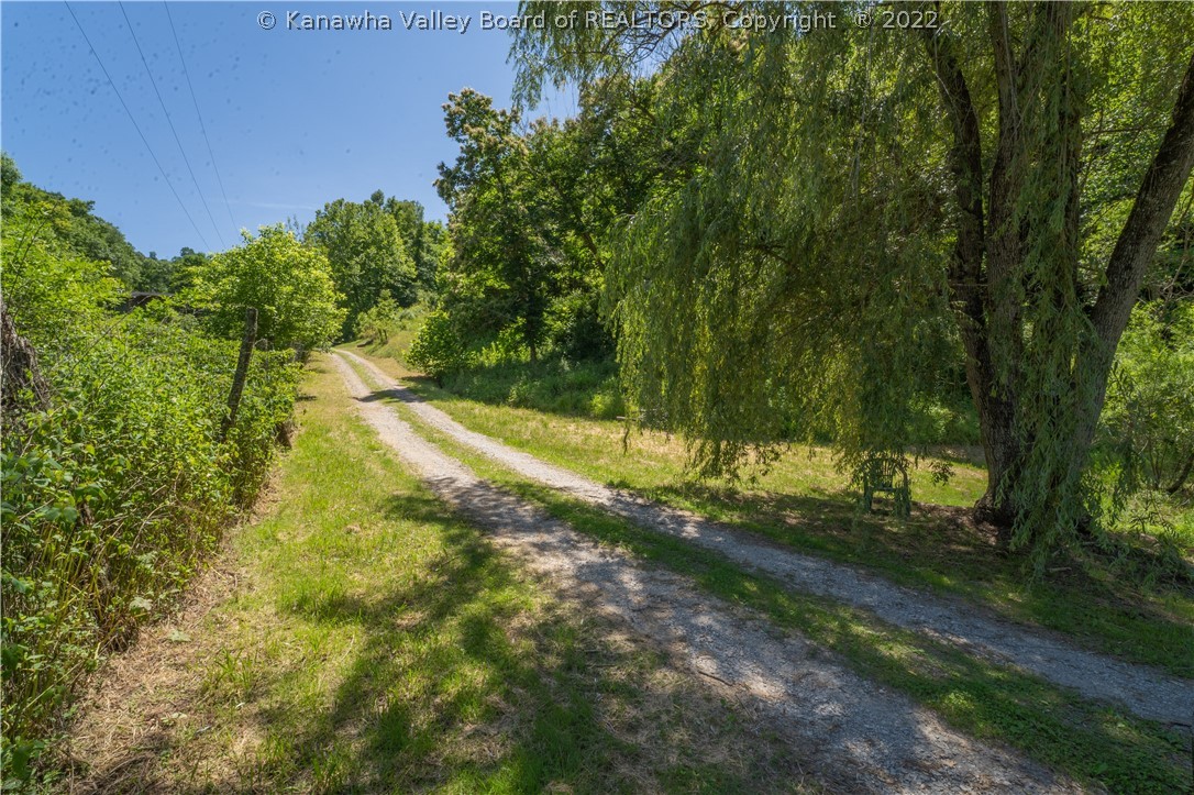 833 Gabe Road Clendenin, WV 25045 - Photo 10 of 10 Gallery Image 10