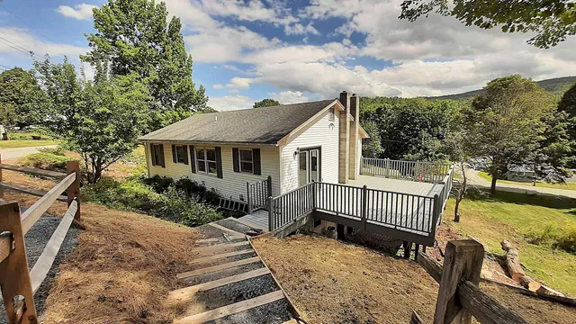 $349,000 | 130 Pleasant Street, Cavendish, VT 05142