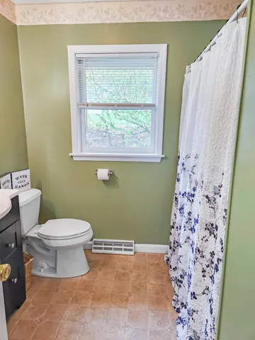 $349,000 | 130 Pleasant Street, Cavendish, VT 05142