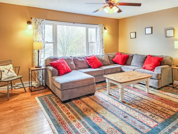 $349,000 | 130 Pleasant Street, Cavendish, VT 05142