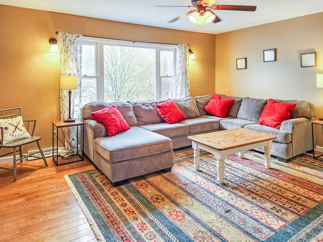 $349,000 | 130 Pleasant Street, Cavendish, VT 05142