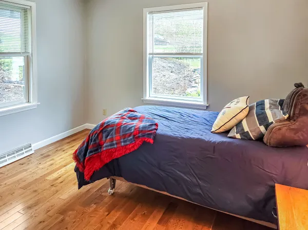 $349,000 | 130 Pleasant Street, Cavendish, VT 05142