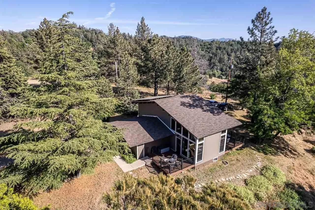1622 Farmer Road Julian, CA 92036 - Photo 26 of 38 Gallery Image 26