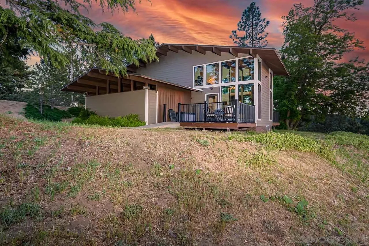 1622 Farmer Road Julian, CA 92036 - Photo 3 of 38 Gallery Image 3
