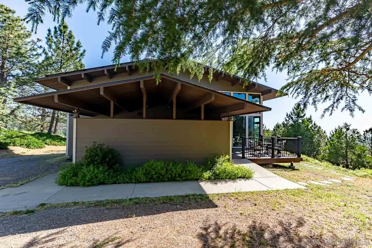 1622 Farmer Road Julian, CA 92036 - Photo 7 of 38 Gallery Image 7