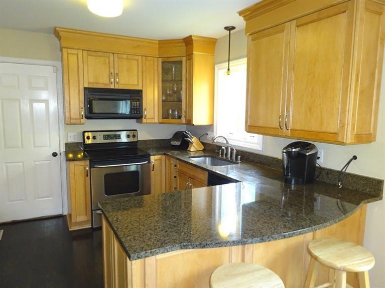 643 Rogers Road Fort Mitchell, KY 41017 - Photo 8 of 26 Gallery Image 8