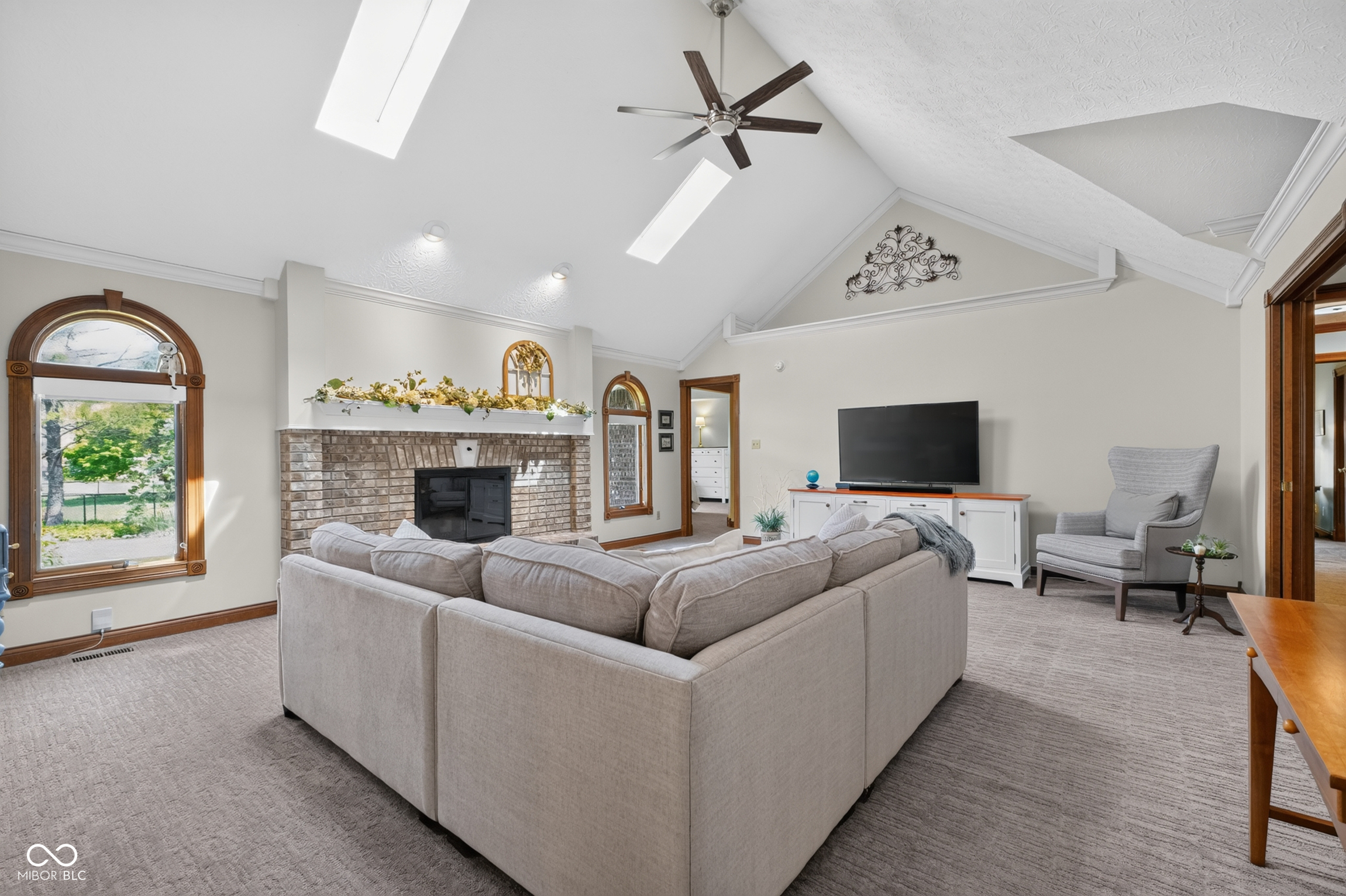 4121 Moss Ridge Lane Indianapolis, IN 46237 - Photo 14 of 45