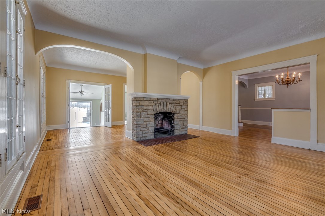 7400 Lake Road East Madison, OH 44057 - Photo 4 of 35 Gallery Image 4