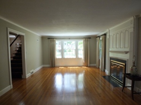 5 Durham Road Longmeadow, MA 01106 - Photo 3 of 30 Gallery Image 3