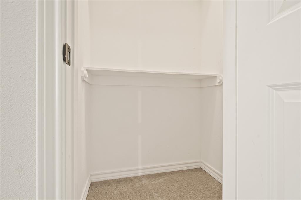 104 Eagle Meadow Drive Weatherford, TX 76087 - Photo 33 of 40 a view of cupboard