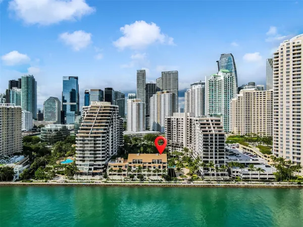 $2,895,000 | 520 Brickell Key Drive, Unit BH25, Miami, FL 33131