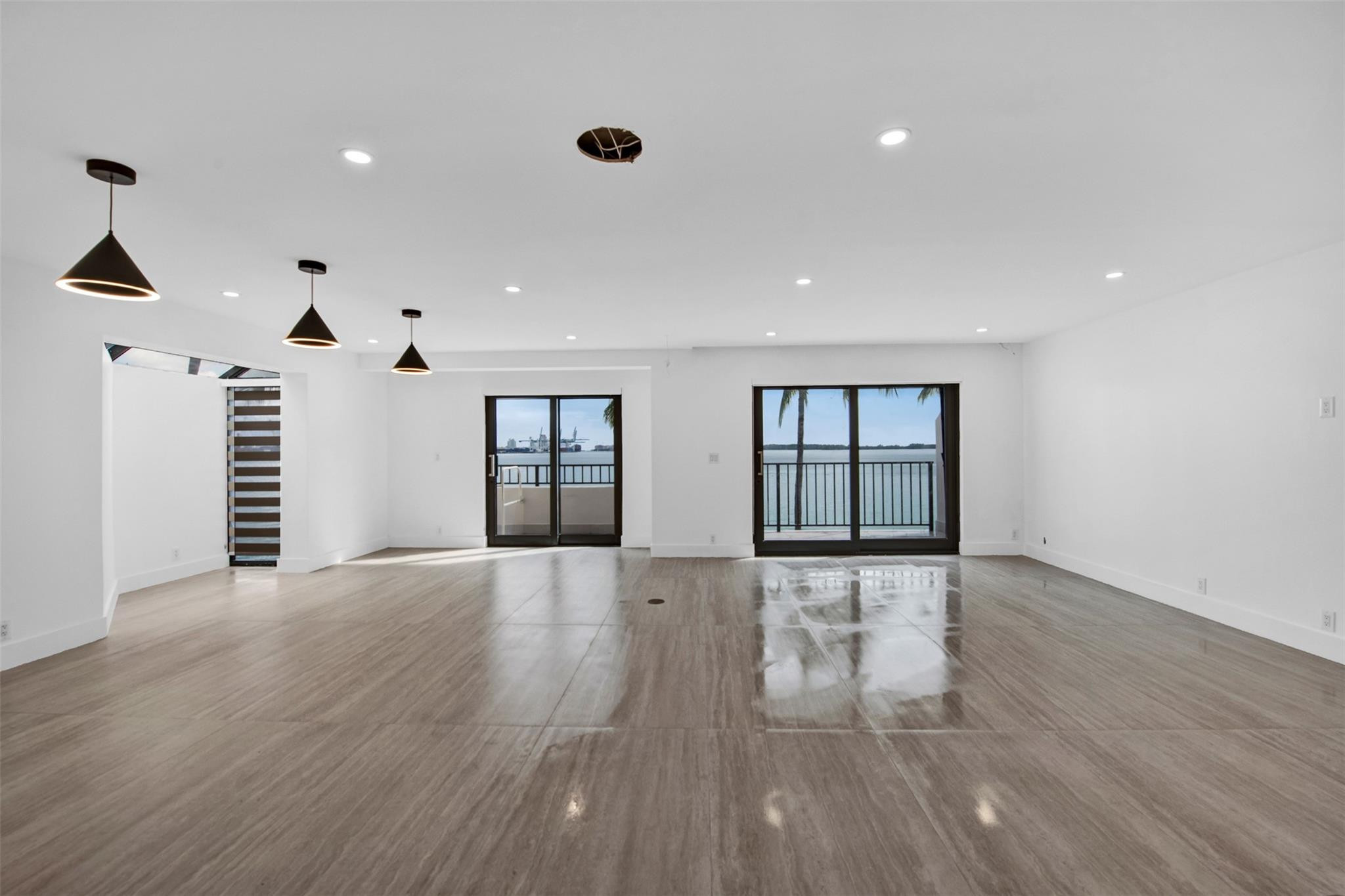 520 Brickell Key Drive, Unit BH25 Miami, FL 33131 - Photo 14 of 46 Photo 14