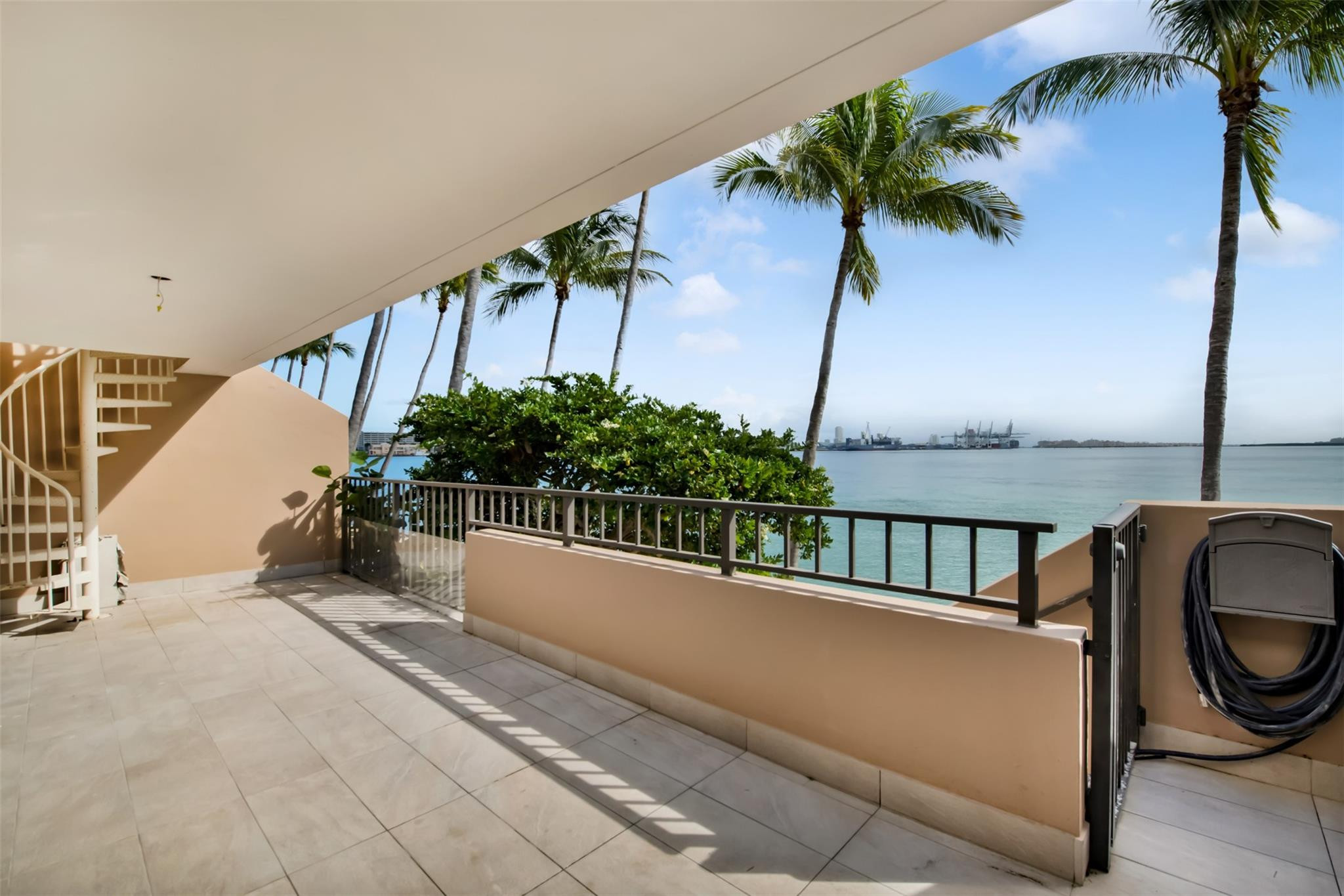 520 Brickell Key Drive, Unit BH25 Miami, FL 33131 - Photo 15 of 46 Photo 15