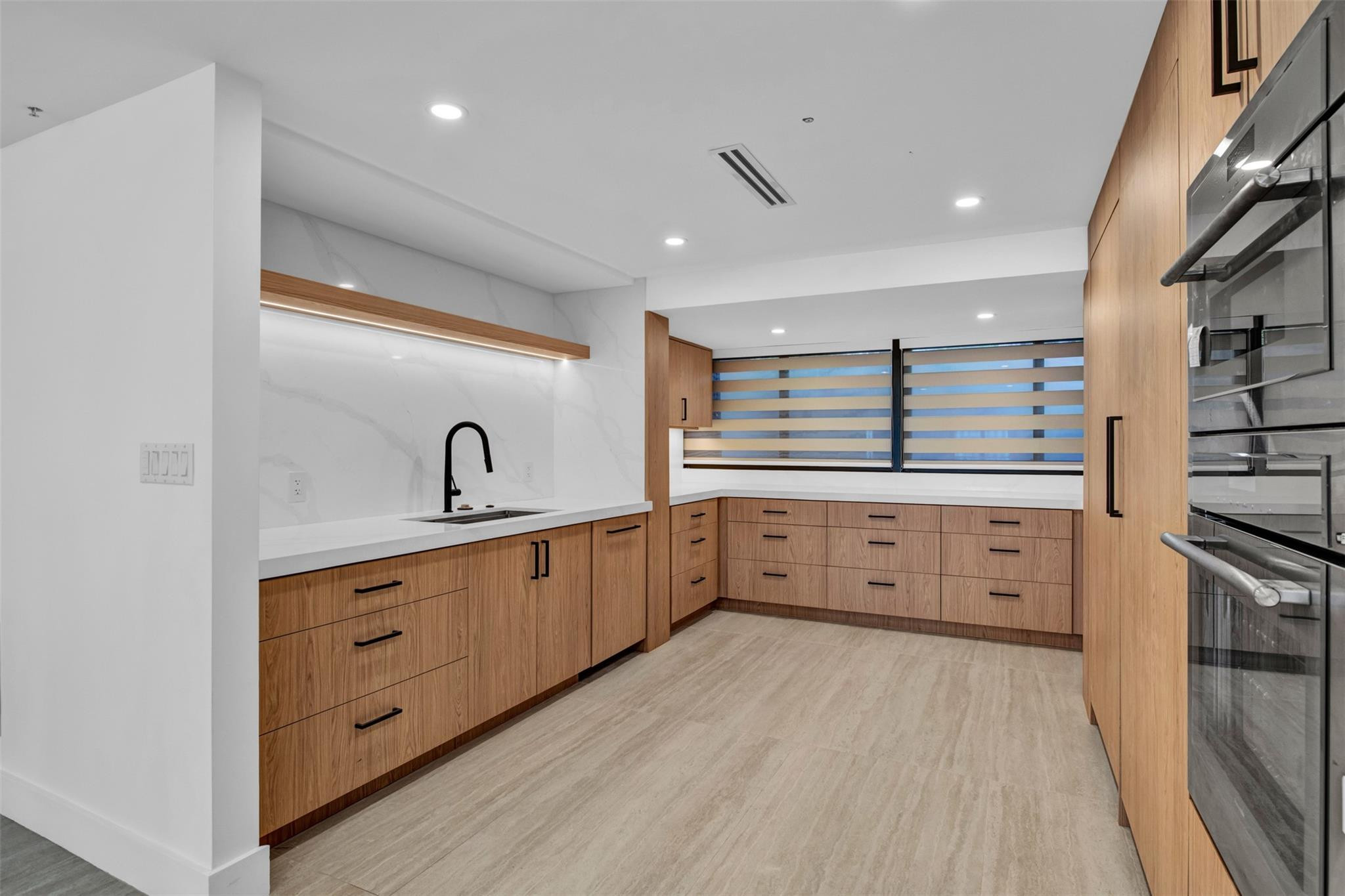 520 Brickell Key Drive, Unit BH25 Miami, FL 33131 - Photo 23 of 46 Photo 23