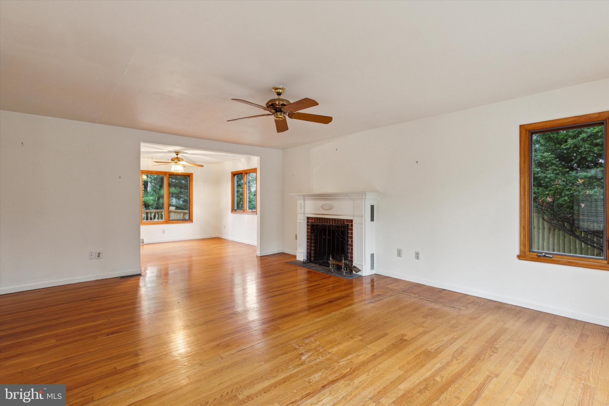 671 Davis Lane Wayne, PA 19087 - Photo 9 of 28 Family Room