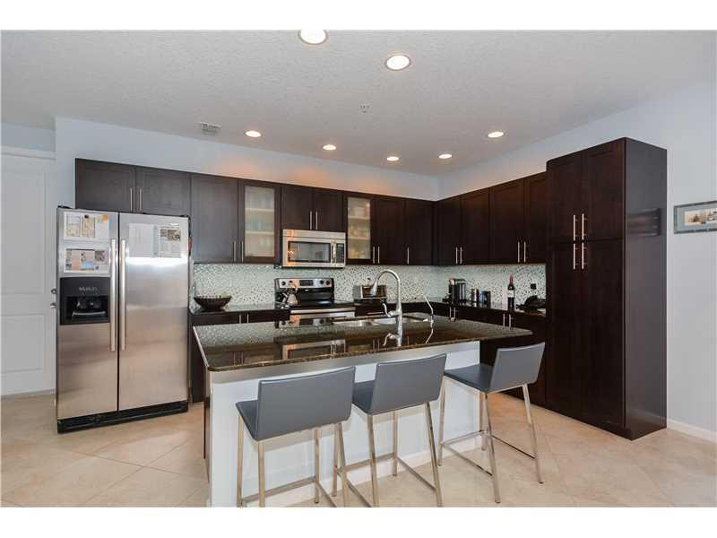 5052 Northwest 16th Way, Unit 5052 Boca Raton, FL 33431 - Photo 4 of 34 Kitchen.
