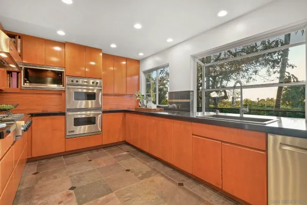 $2,795,000 | 224 Seeman Drive, Encinitas, CA 92024